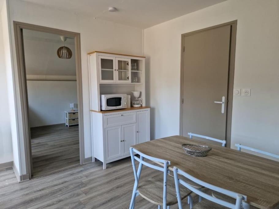 Appartement Au Milieu Des Vignes Thésée エクステリア 写真
